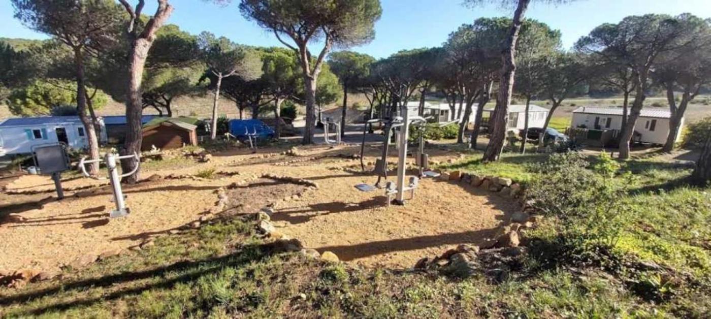Camping 3 Etoiles - Piscine - Ccbb0Gd Bizanet Kültér fotó