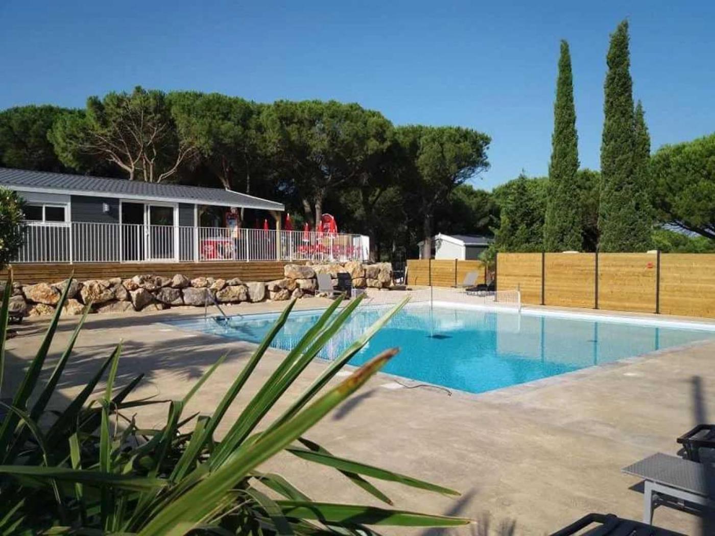 Camping 3 Etoiles - Piscine - Ccbb0Gd Bizanet Kültér fotó